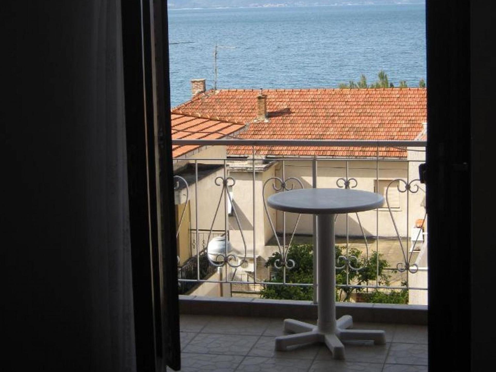 Apartments Nik - 50 M From The Sea Gradac Kültér fotó